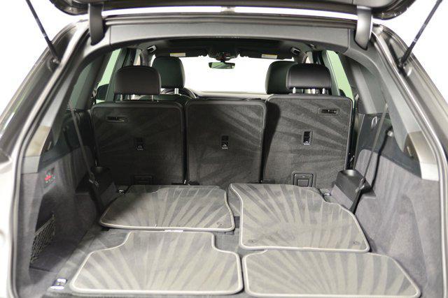 Photo of 2025 Samurai Gray Metallic Audi Q7