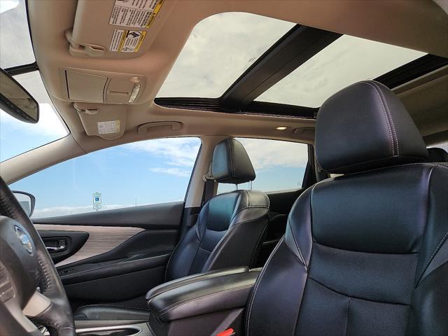 Photo of 2018 Magnetic Black Nissan Murano