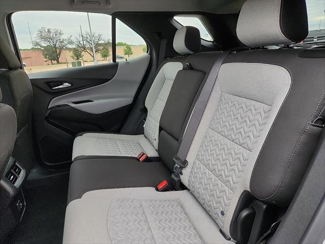 Photo of 2024 Summit White Chevrolet Equinox