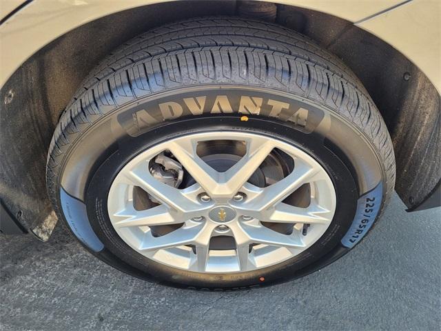 Photo of 2024 Sterling Gray Metallic Chevrolet Equinox