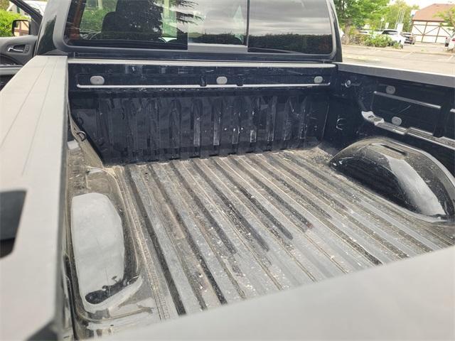 Photo of 2022 Black Chevrolet Colorado