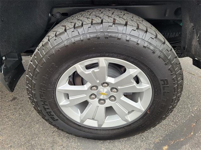 Photo of 2022 Black Chevrolet Colorado