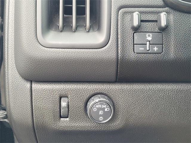 Photo of 2022 Black Chevrolet Colorado