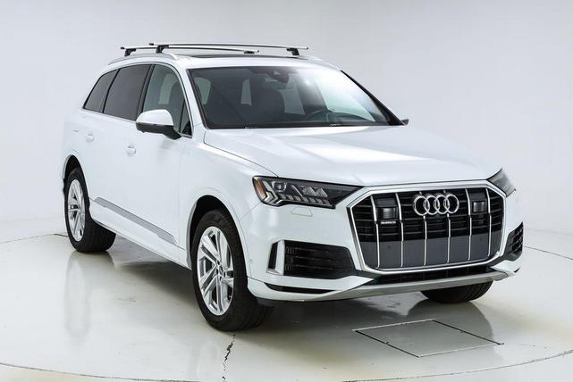 Photo of 2022 Glacier White Metallic Audi Q7