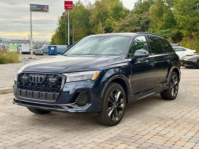 Photo of 2025 Waitomo Blue Metallic Audi Q7