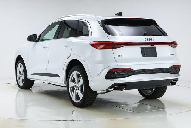 Photo of 2025 Glacier White Metallic Audi Q5