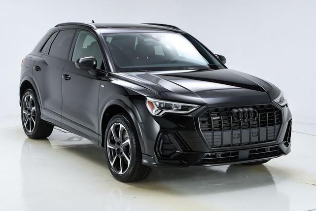 Photo of 2025 Mythos Black Metallic Audi Q3