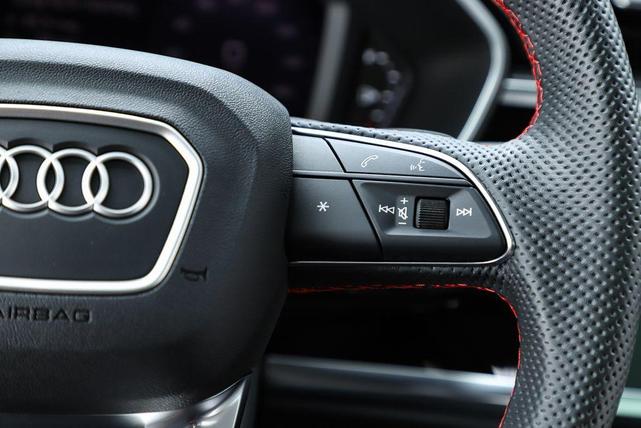 Photo of 2025 Mythos Black Metallic Audi Q3