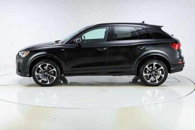 Photo of 2025 Mythos Black Metallic Audi Q3