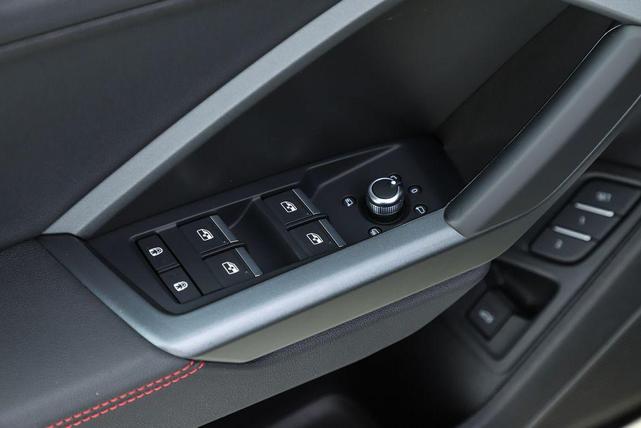 Photo of 2025 Mythos Black Metallic Audi Q3