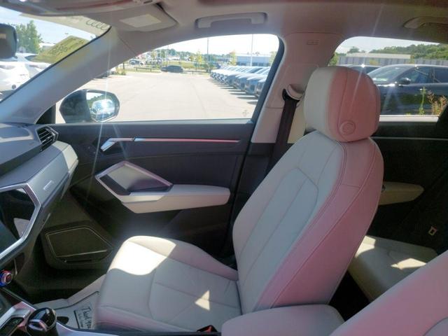 Photo of 2024 Mythos Black Metallic Audi Q3