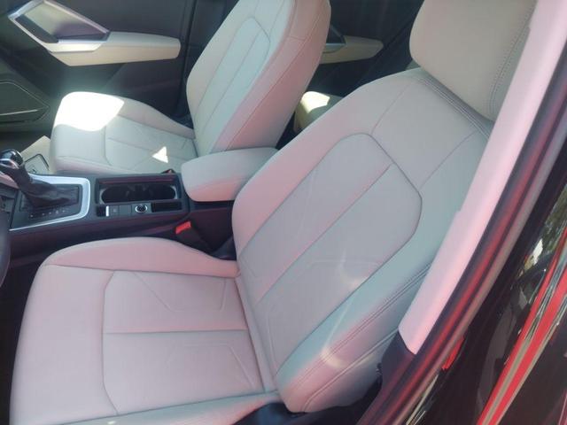 Photo of 2024 Mythos Black Metallic Audi Q3