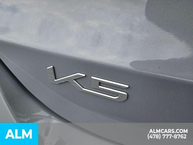 Photo of 2023 Wolf Gray Kia K5