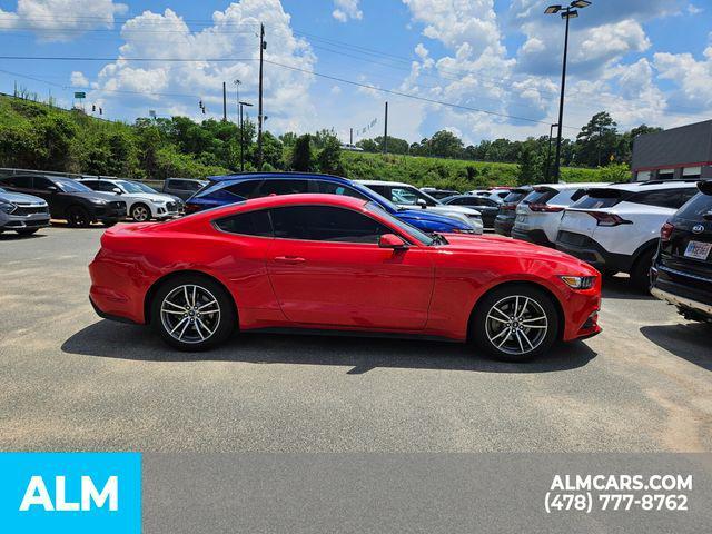 Photo of 2016 Race Red Ford Mustang