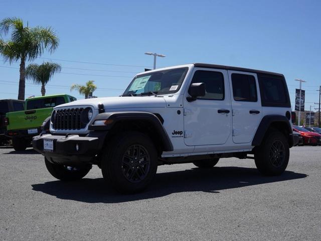 Photo of 2025 Bright White Clearcoat Jeep Wrangler