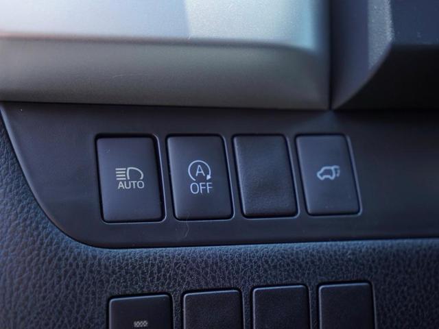 Photo of 2018 Predawn Gray Mica Toyota Highlander