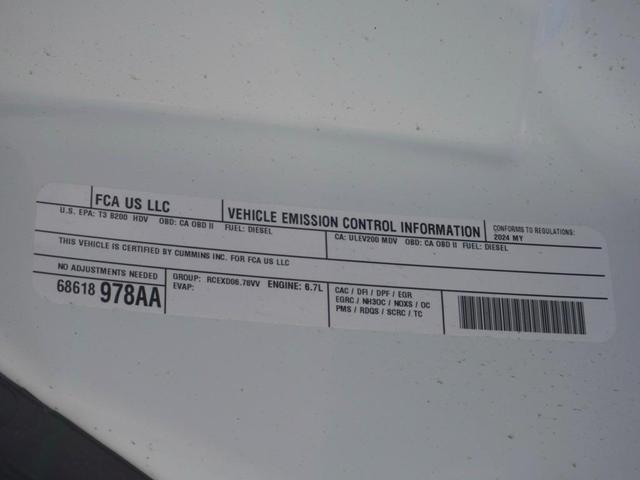 Photo of 2024 Bright White Clearcoat RAM 2500