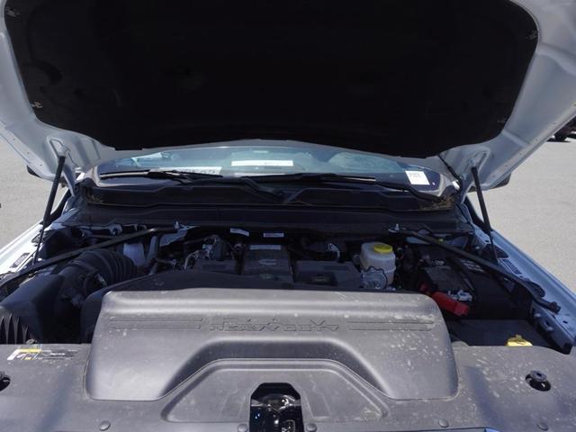 Photo of 2024 Bright White Clearcoat RAM 2500