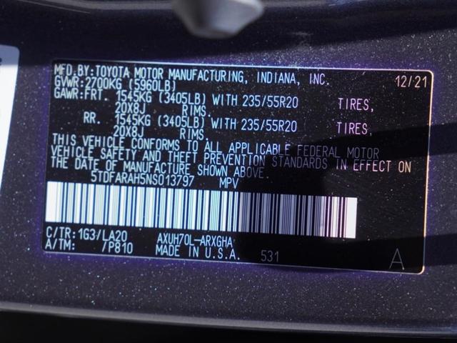 Photo of 2022 Magnetic Gray Metallic Toyota Highlander Hybrid