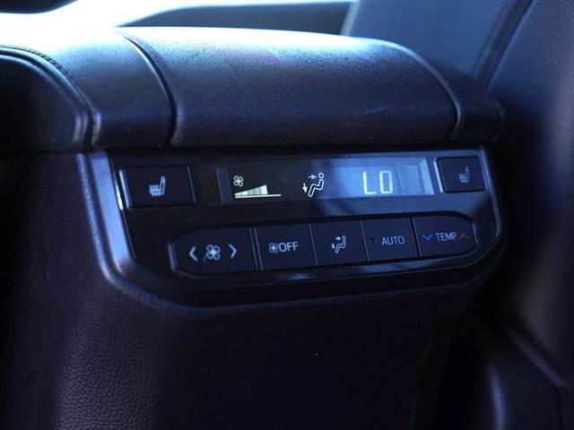 Photo of 2022 Magnetic Gray Metallic Toyota Highlander Hybrid