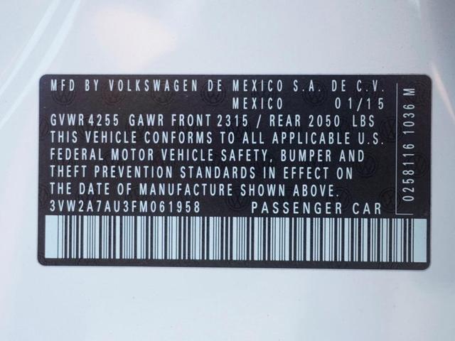 Photo of 2015 Pure White Volkswagen Golf