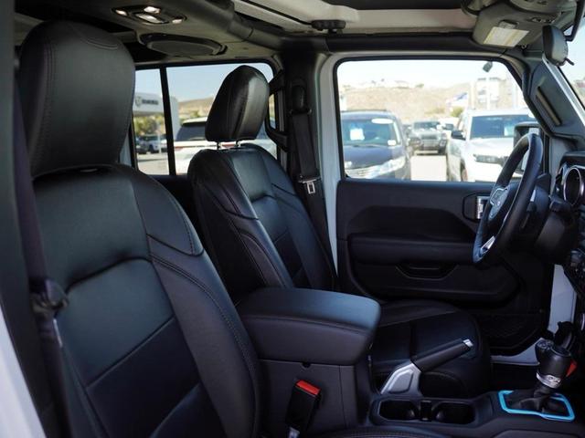 Photo of 2021 Bright White Clearcoat Jeep Wrangler Unlimited