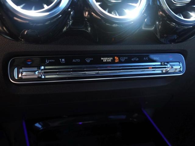 Photo of 2020 Midnight Black Mercedes-Benz GLB 250