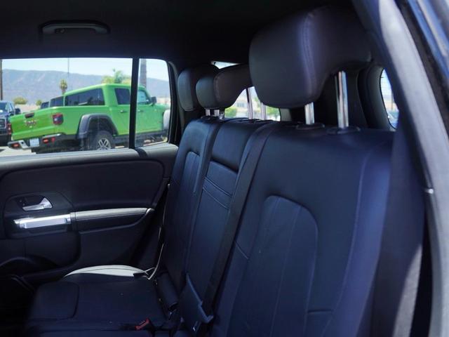 Photo of 2020 Midnight Black Mercedes-Benz GLB 250