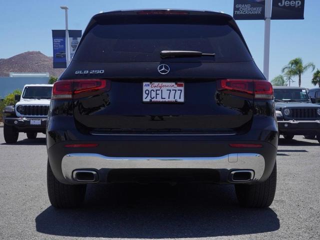 Photo of 2020 Midnight Black Mercedes-Benz GLB 250