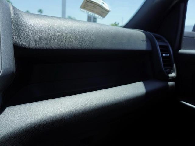 Photo of 2024 Granite Crystal Clearcoat Metallic RAM 2500