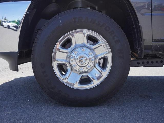 Photo of 2024 Granite Crystal Clearcoat Metallic RAM 2500