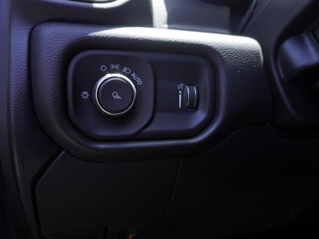 Photo of 2024 Granite Crystal Clearcoat Metallic RAM 2500