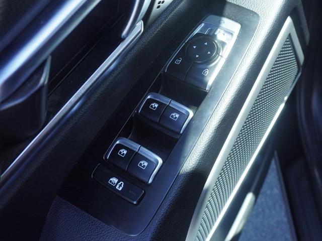 Photo of 2021 Ebony Black Kia Telluride
