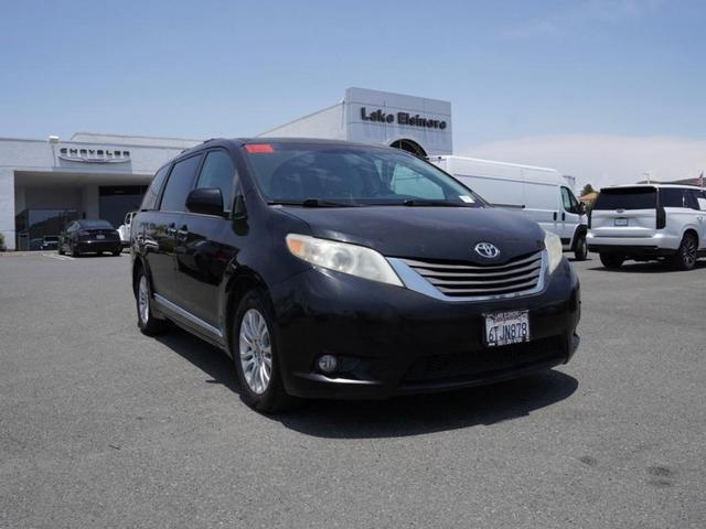 2012 Toyota Sienna