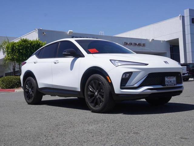 Photo of 2024 Summit White Buick Envista