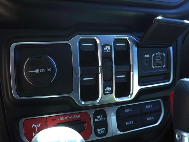 Photo of 2021 Bright White Clearcoat Jeep Wrangler Unlimited