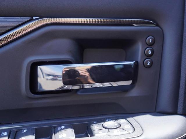 Photo of 2025 Ceramic Gray Clearcoat RAM 2500
