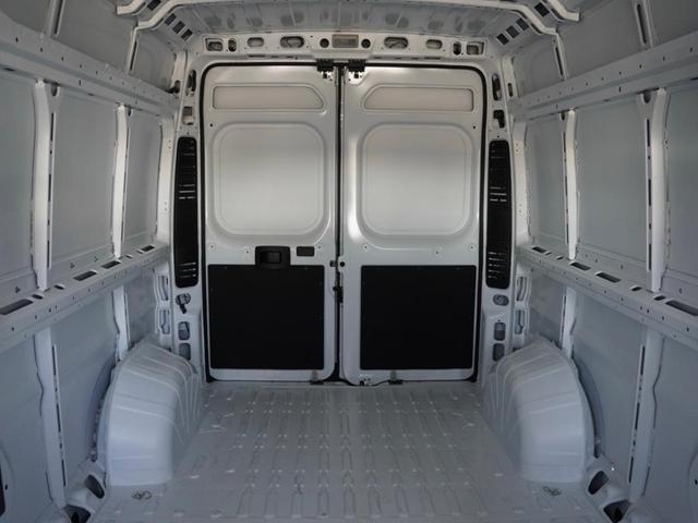 Photo of 2025 Bright White Clearcoat RAM ProMaster 2500