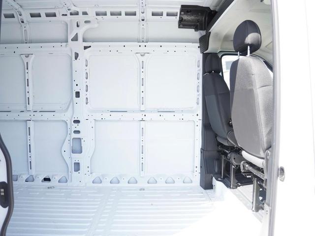 Photo of 2025 Bright White Clearcoat RAM ProMaster 2500