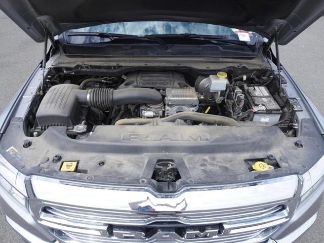 Photo of 2024 Billet Silver Metallic Clearcoat RAM 1500