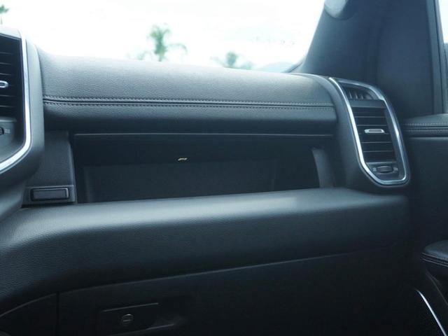 Photo of 2024 Billet Silver Metallic Clearcoat RAM 1500