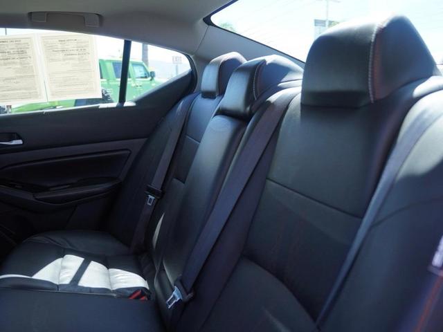 Photo of 2023 White Nissan Altima
