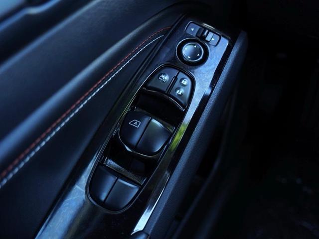 Photo of 2023 White Nissan Altima