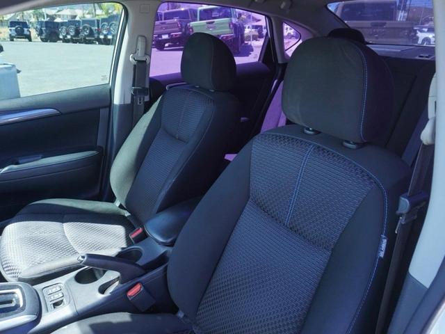 Photo of 2017 Aspen White Nissan Sentra