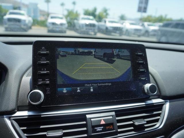 Photo of 2022 Lunar Silver Metallic Honda Accord