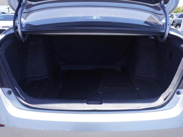 Photo of 2022 Lunar Silver Metallic Honda Accord
