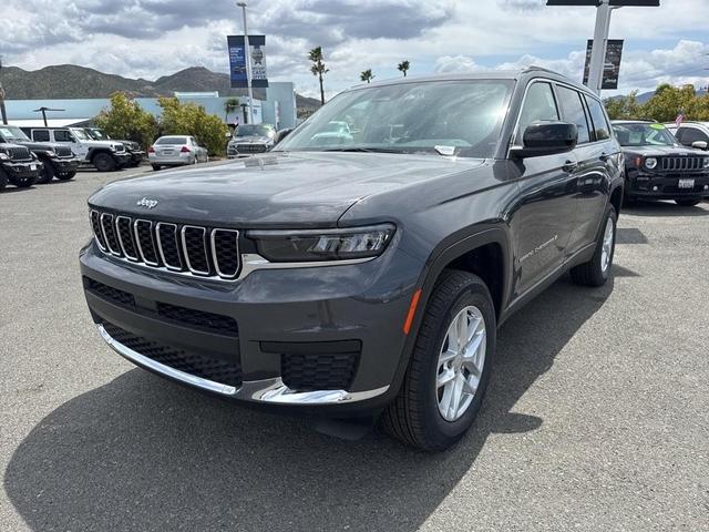 Photo of 2025 Metallic Jeep Grand Cherokee L