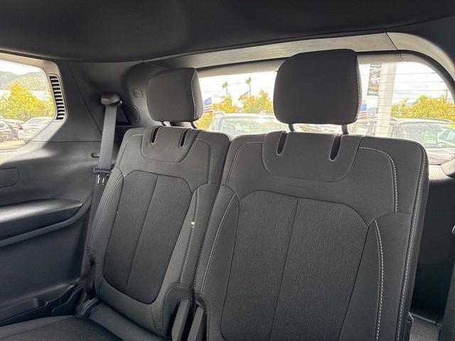 Photo of 2025 Metallic Jeep Grand Cherokee L