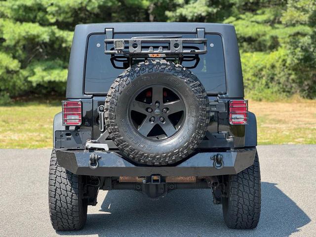 Photo of 2016 Black Clearcoat Jeep Wrangler Unlimited