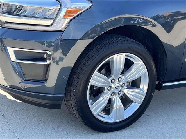Photo of 2024 Stone Blue Metallic Ford Expedition Max